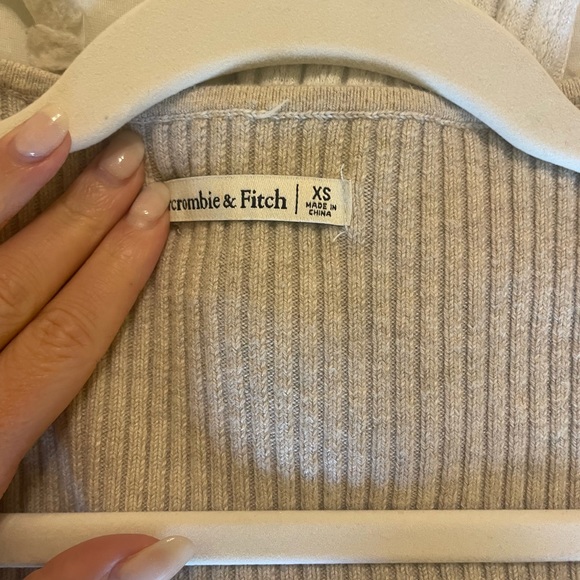 Abercrombie bodysuit - Picture 2 of 2